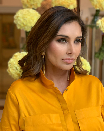 Vasundhara Lookbook - Model Displaying Stylish Gold and Diamond Jewelry