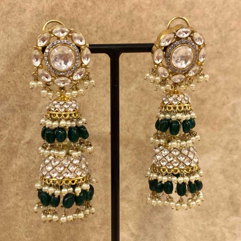 Iffat Kundan Jhumkas