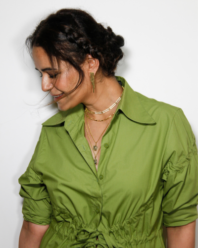 Mona Singh presenting exclusive jewellery from Vasundhara