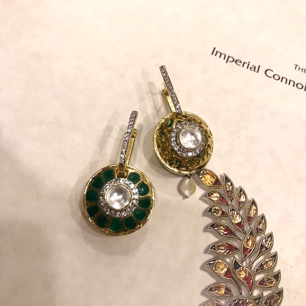 Showcasing both the sides of 2 in 1 Narmada Earrings that can be wore both ways